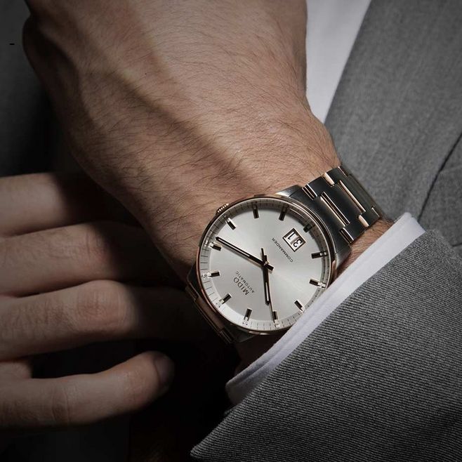 45岁的男人戴什么样手表最好？哪个牌子的手表最合适？