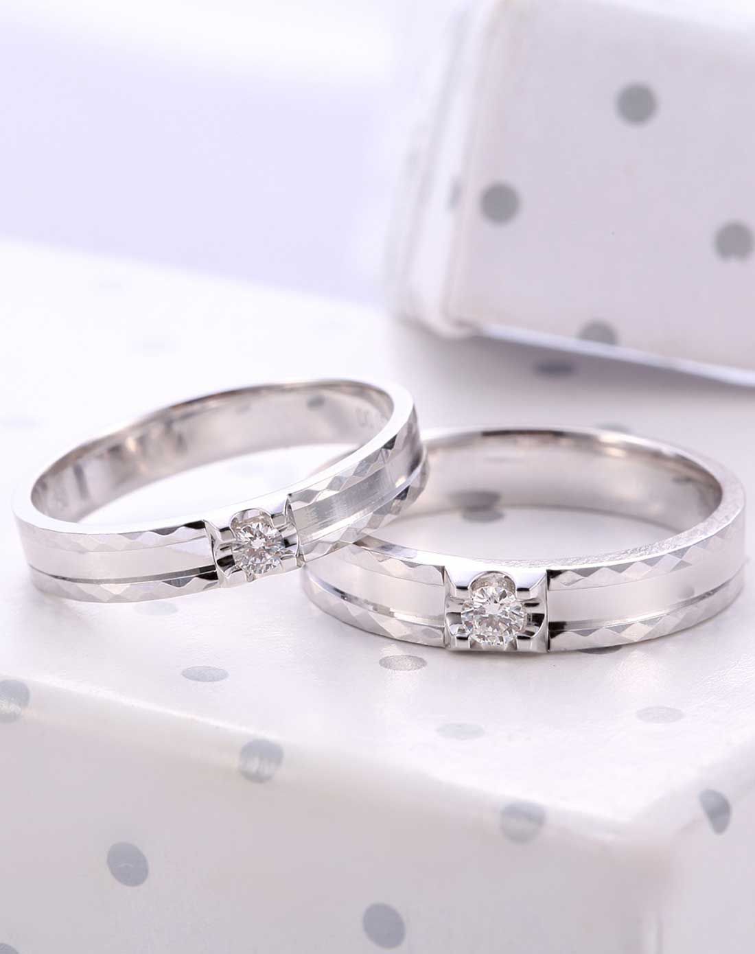 婚戒买钻石好还是黄金好？两者哪个更好呢？