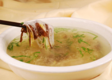 榨菜笋片汤的功效作用？家常下饭榨菜笋片汤怎么制作？