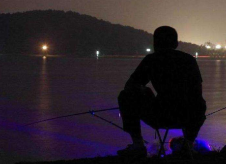 多长的鱼竿适合夜钓？推荐几款适合夜钓的鱼竿