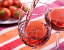 桃红葡萄酒用什么葡萄酿造的？哪些葡萄酒属于桃红葡萄酒